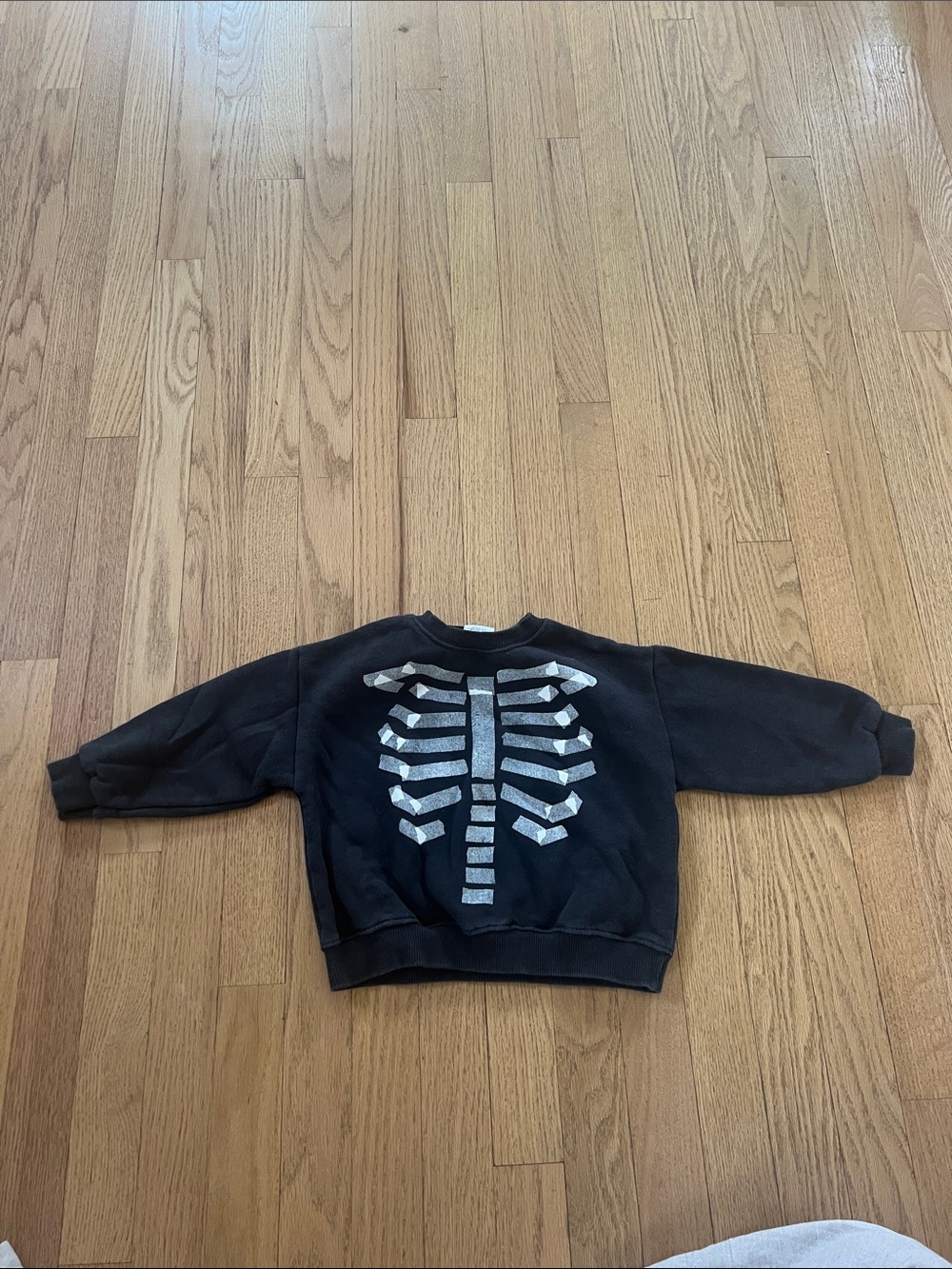 Skeleton sweatshirt
